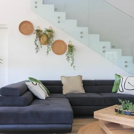 New Modern Luxury Near The With Sea View, Pool, Sauna , Bbq And Playground By Wiibuk Villa