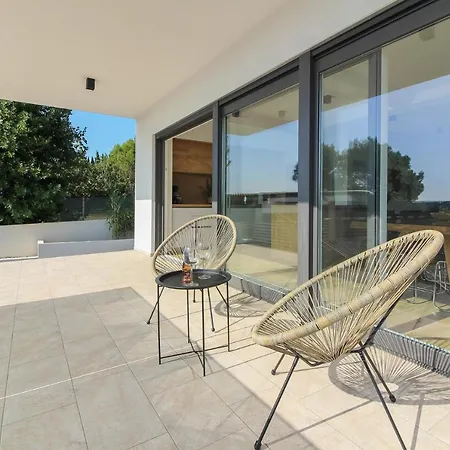 New Modern Luxury Near The With Sea View, Pool, Sauna , Bbq And Playground By Wiibuk Pomer