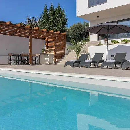 New Modern Luxury Near The With Sea View, Pool, Sauna , Bbq And Playground By Wiibuk * Pomer