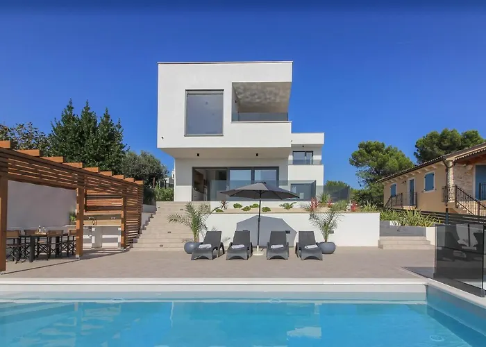New Modern Luxury Near The With Sea View, Pool, Sauna , Bbq And Playground By Wiibuk * Pomer