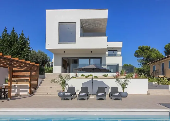 New Modern Luxury Near The With Sea View, Pool, Sauna , Bbq And Playground By Wiibuk Pomer