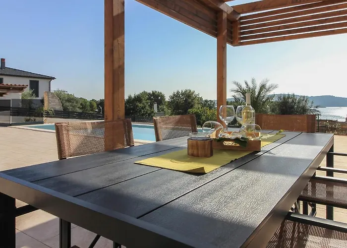 New Modern Luxury Near The With Sea View, Pool, Sauna , Bbq And Playground By Wiibuk Pomer