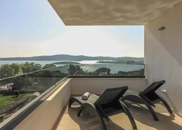 Villa New Modern Luxury Near The With Sea View, Pool, Sauna , Bbq And Playground By Wiibuk *