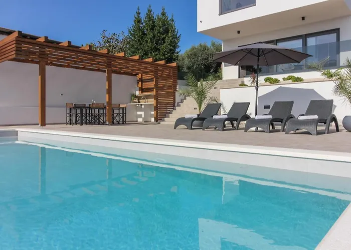 New Modern Luxury Near The With Sea View, Pool, Sauna , Bbq And Playground By Wiibuk * Pomer